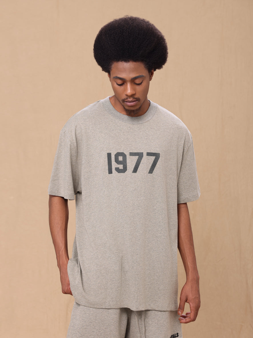 Fear of God Essentials Summer 1977 Double-Printed Loose-Fitting Men's and Women's Short-Sleeve T-Shirt(22XJ1977)